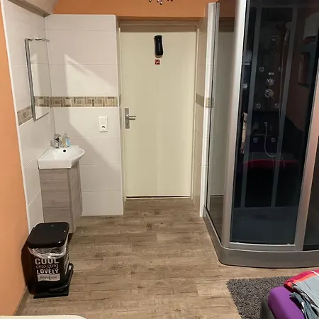 招待所 Monteurzimmer Igo