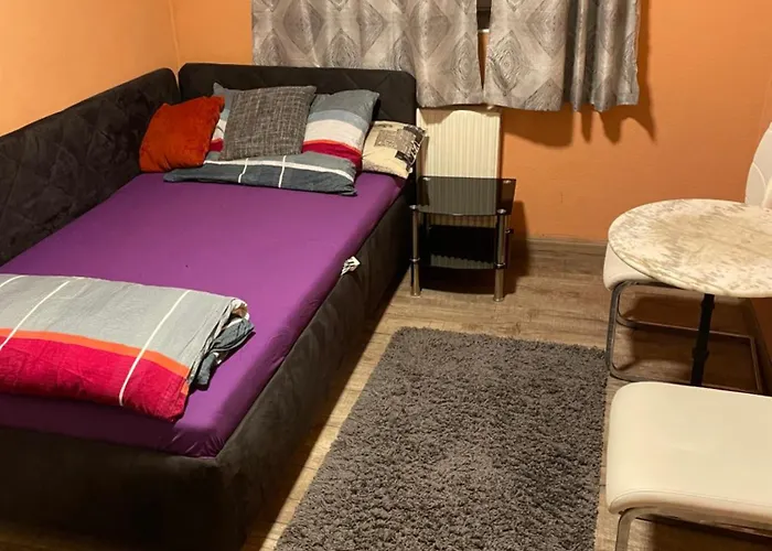 Monteurzimmer Igo بيت ضيافة *